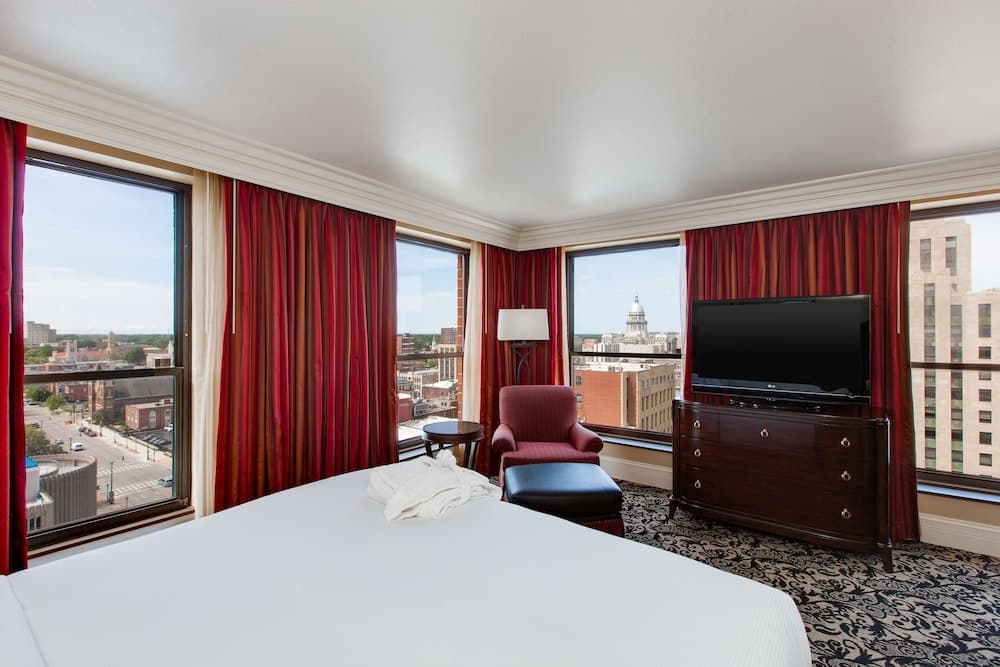 President Abraham Lincoln Springfield - DoubleTree by Hilton gallery photo in Springfield, IL — image 35