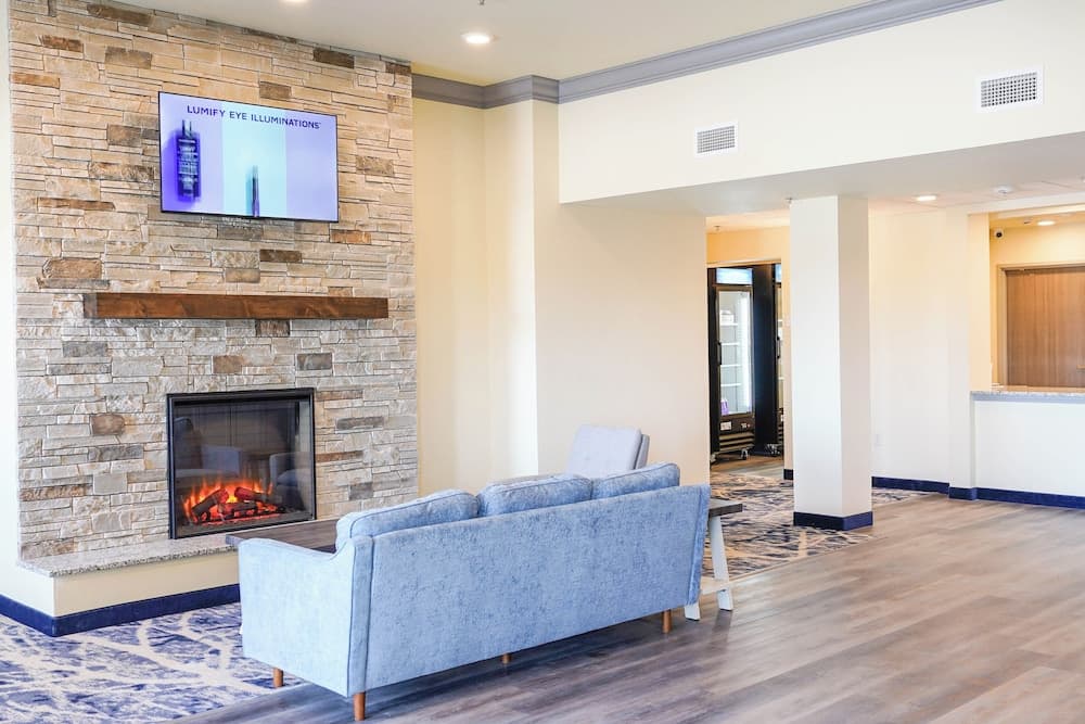 Iron Creek Inn & Suites interior in Upton, WY — gallery photo 2