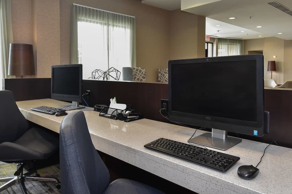 Courtyard Marriott Concord gallery photo in Concord, NC — image 12
