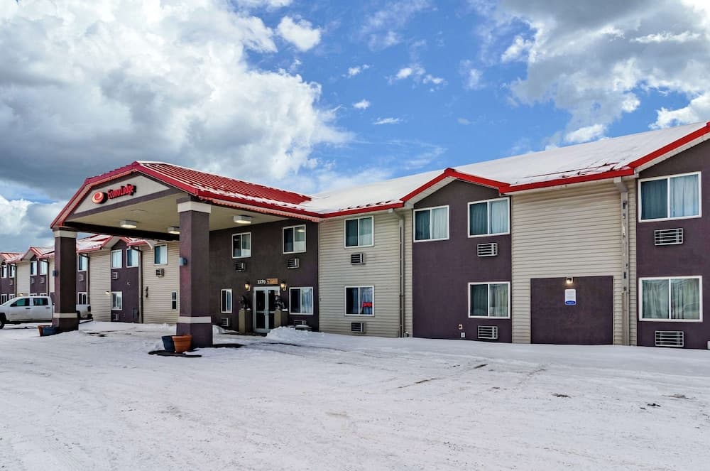 Econo Lodge featured exterior or lobby in Laramie, WY — similar hotel