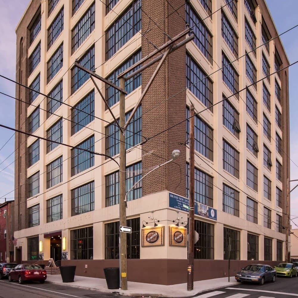 Sosuite 3BR Apt w Balcony, W/d, Gym, On-site Bar featured exterior or lobby in Philadelphia, PA — similar hotel