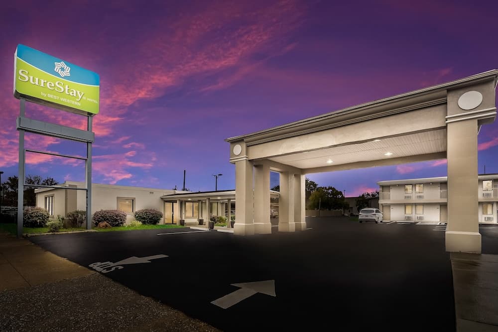 SureStay Hotel by Best Western Columbus Downtown — hotel in Columbus, Georgia