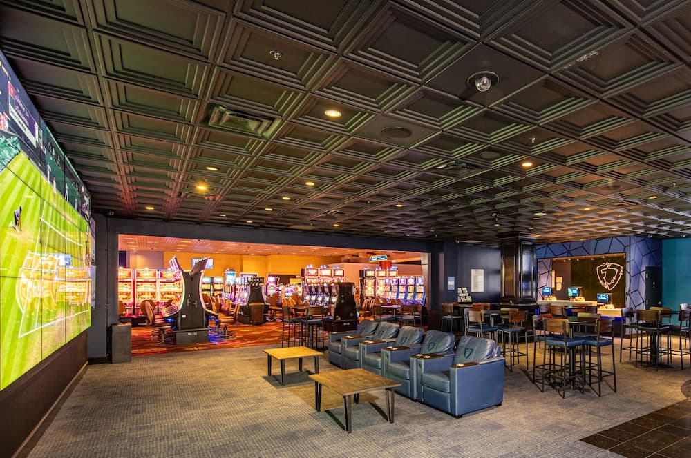 Delta Downs Racetrack Casino Hotel gallery photo in Vinton, LA — image 23