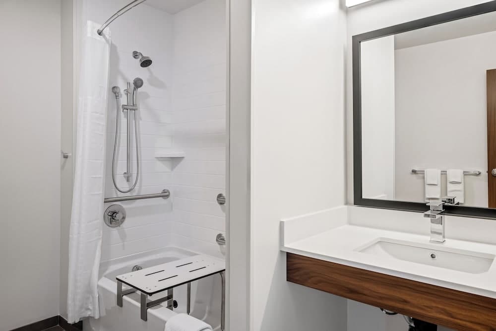 Everhome Suites Somerset - South Brunswick property views in Franklin Township — gallery photo 3
