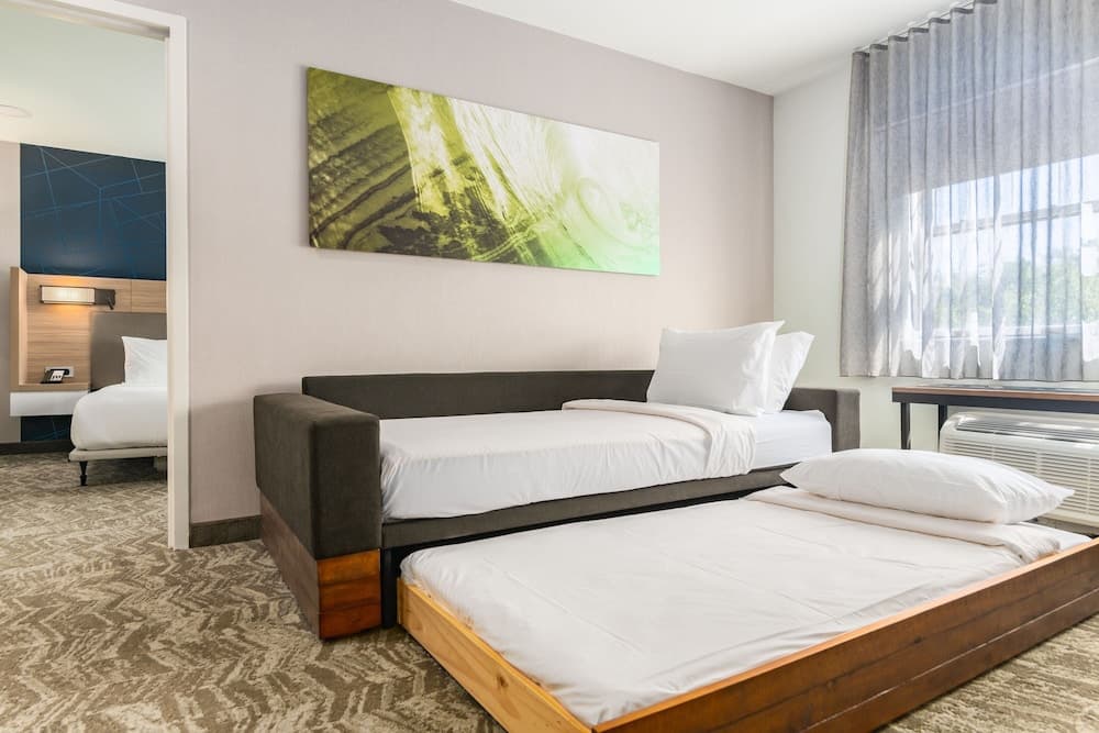 SpringHill Suites by Marriott Freeport Brunswick interior in Freeport — gallery photo 2