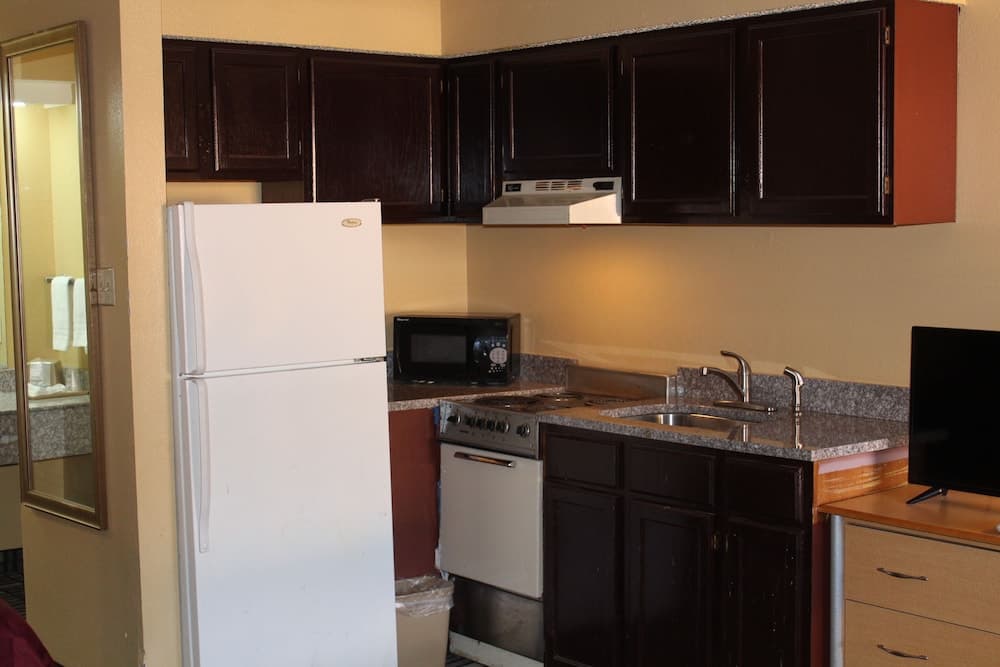 Executive Inn interior in Amarillo, TX — gallery photo 2