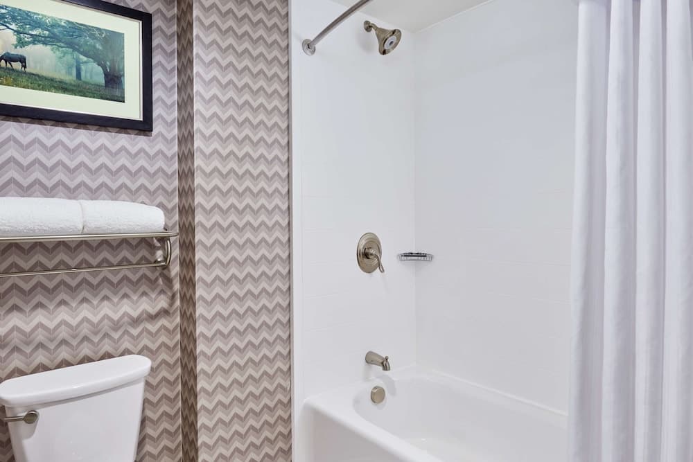 Homewood Suites by Hilton Teaneck Glenpointe gallery photo in Teaneck — image 44