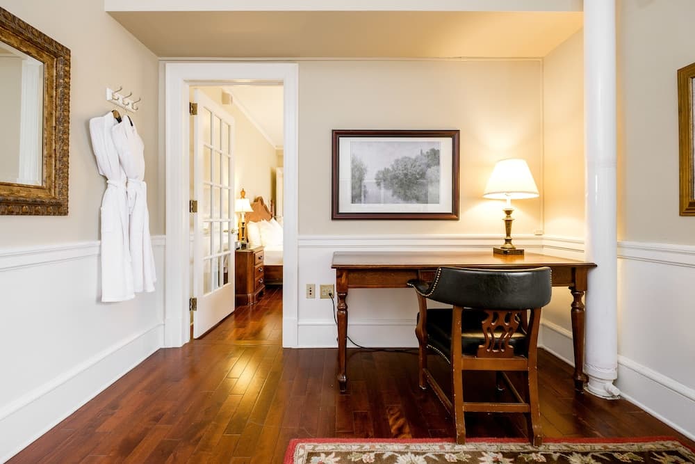 Hotel 340 gallery photo in St. Paul, MN — image 57