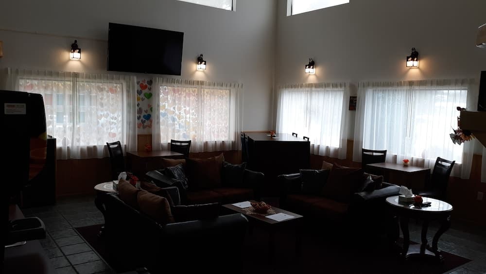 Pleasant Moose Lodge property views in Newberry, MI — gallery photo 3