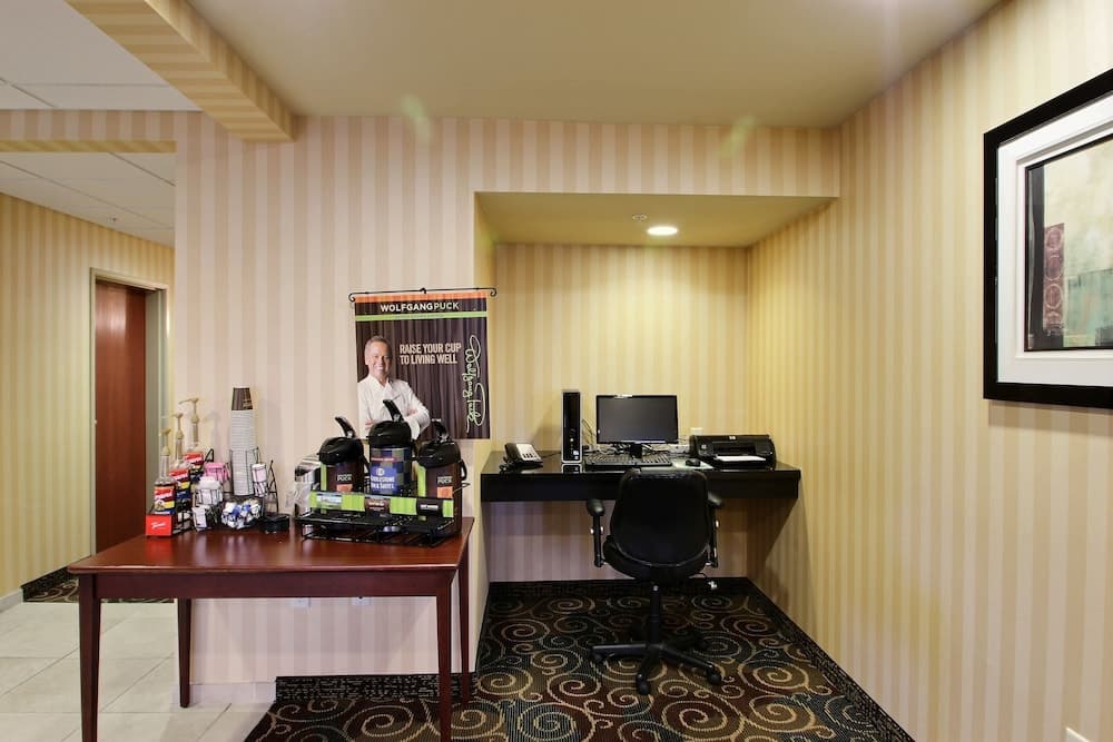 AmericInn by Wyndham Oshkosh interior in Oshkosh, WI — gallery photo 2