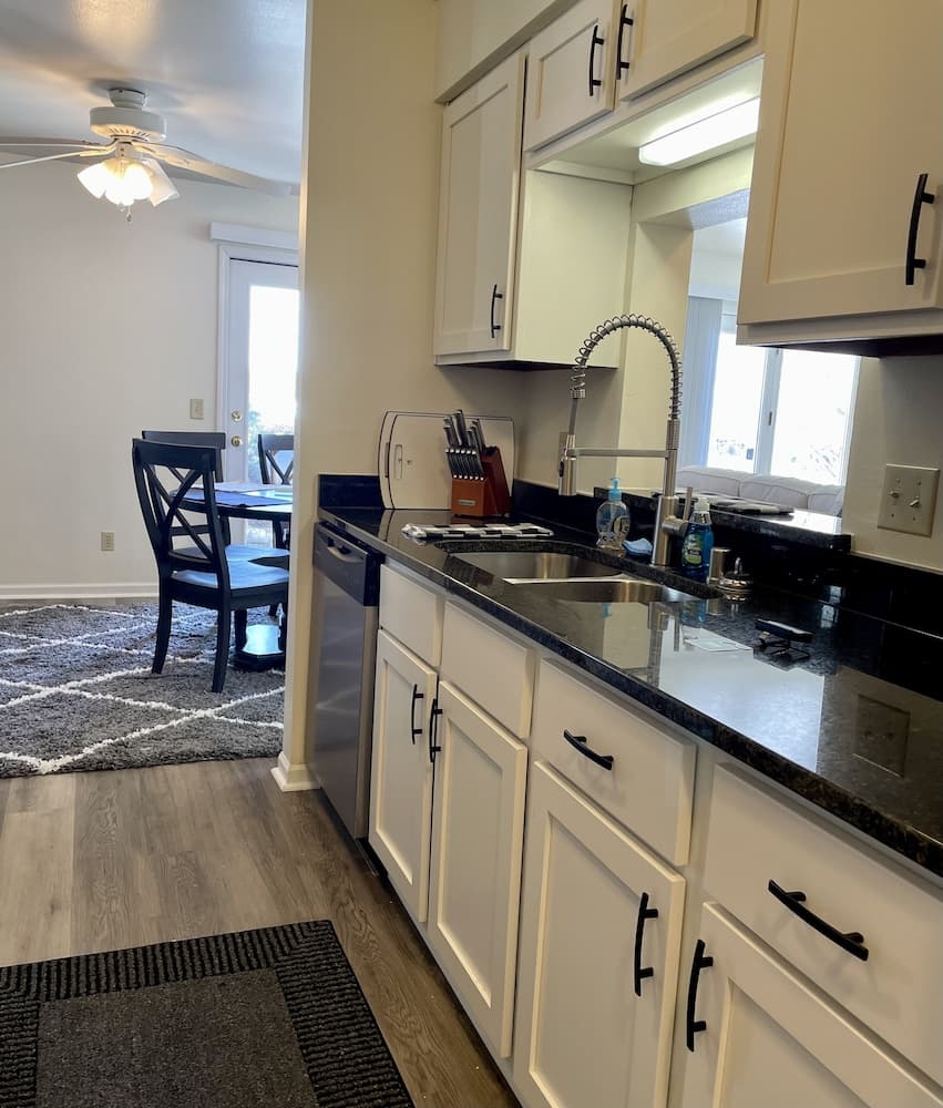 The Alex Furnished Rentals property views in Oshkosh, WI — gallery photo 3