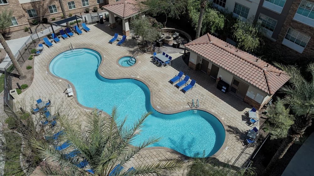 Holiday Inn Express & Suites Phoenix East - Gilbert by IHG gallery photo in Gilbert, AZ — image 9