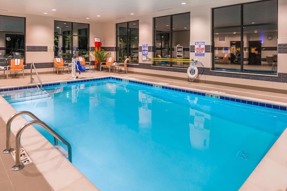 Hampton Inn & Suites Wixom gallery photo in Wixom, MI — image 55