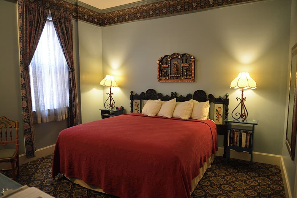 Historic Plaza Hotel interior in Las Vegas, NM — gallery photo 2