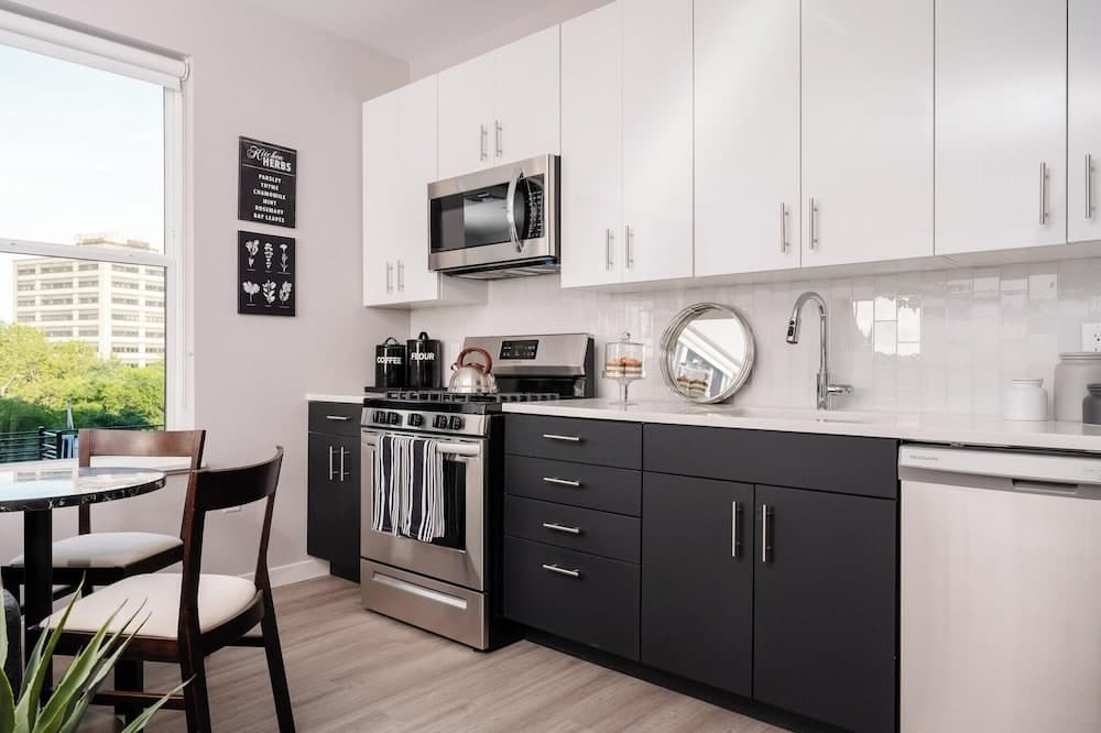 Luxury Furnished Apartments by Hyatus Downtown at Yale gallery photo in New Haven, CT — image 9