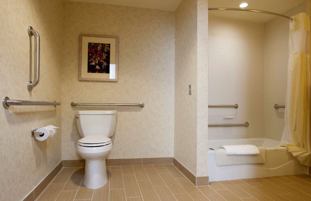 Hilton Garden Inn Cedar Falls gallery photo in Cedar Falls, IA — image 38