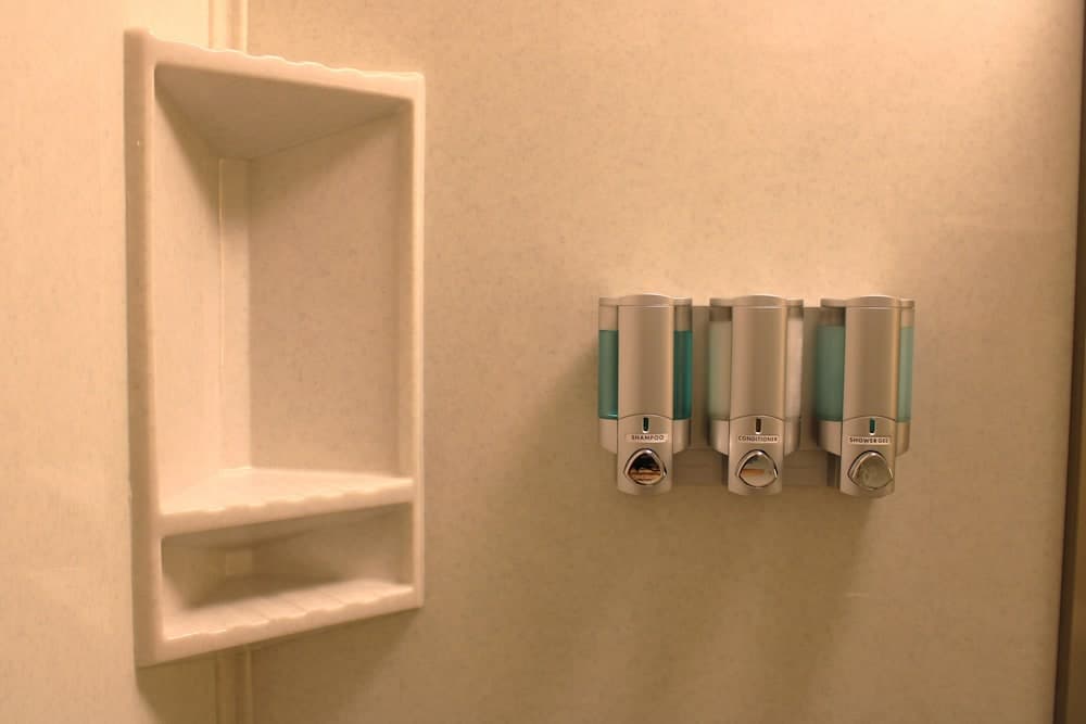 Boarders Inn & Suites interior in Lamar, MO — gallery photo 2