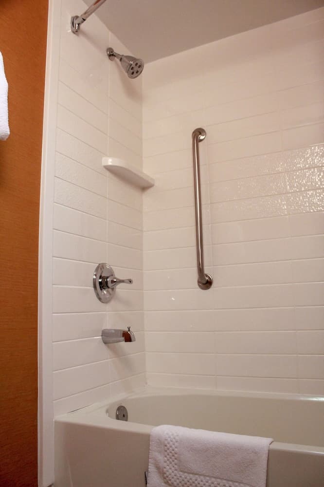 Fairfield Inn by Marriott Kalamazoo West gallery photo in Kalamazoo, MI — image 22