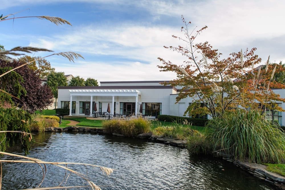 DoubleTree Suites by Hilton Hotel Mt. Laurel featured exterior or lobby in Mount Laurel, NJ — similar hotel