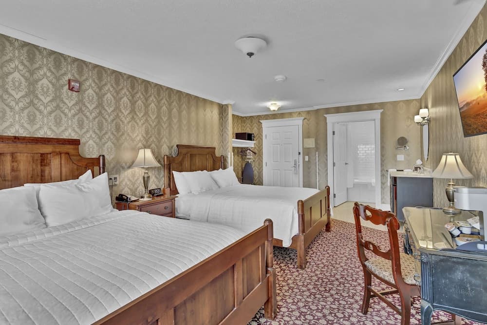 St James Hotel, a Historic Hotel of America featured exterior or lobby in Red Wing, MN — similar hotel
