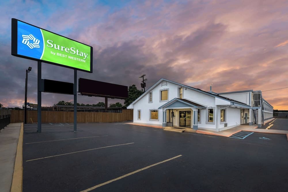 SureStay by Best Western Huntsville University Area featured exterior or lobby in Huntsville, AL — similar hotel