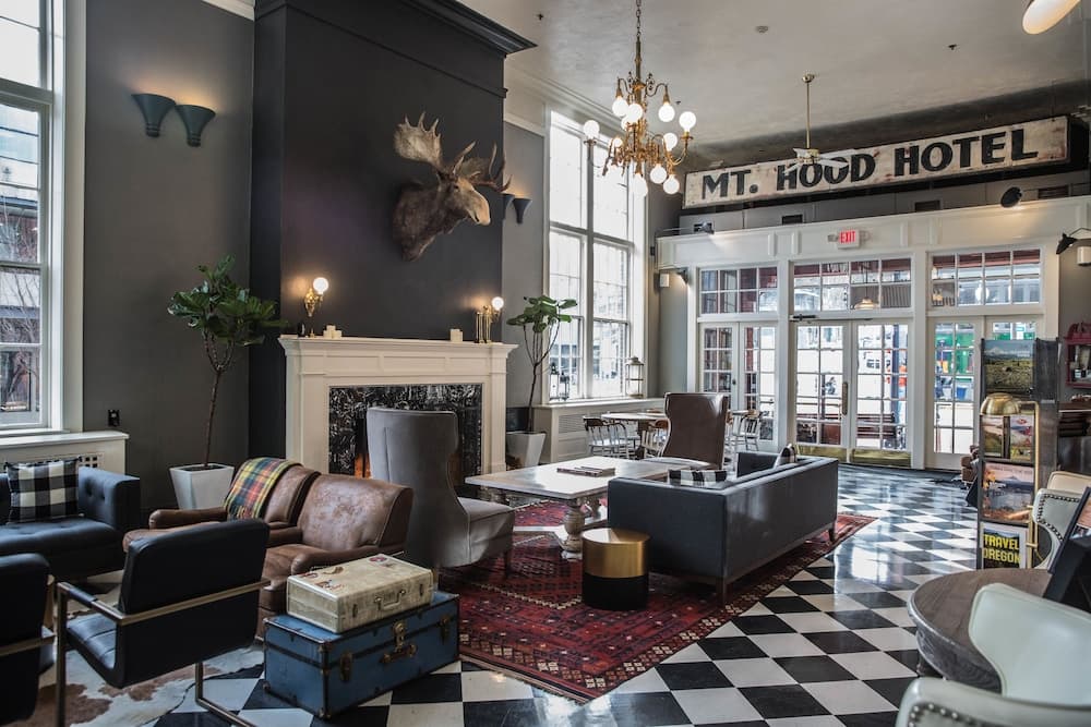 Hood River Hotel featured exterior or lobby in Hood River, OR — similar hotel