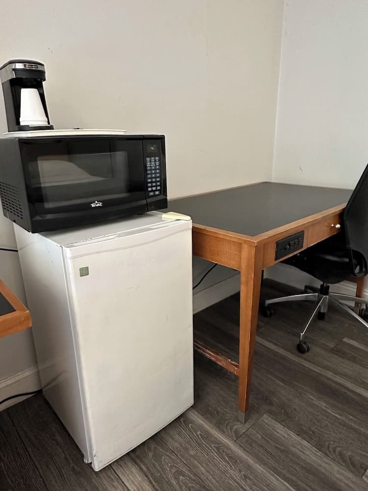 Travel Inn & Suites property views in Emporia, KS — gallery photo 3