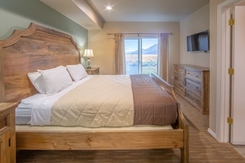 Holiday Inn Club Vacations David Walley's Resort by IHG property views in Genoa, NV — gallery photo 3