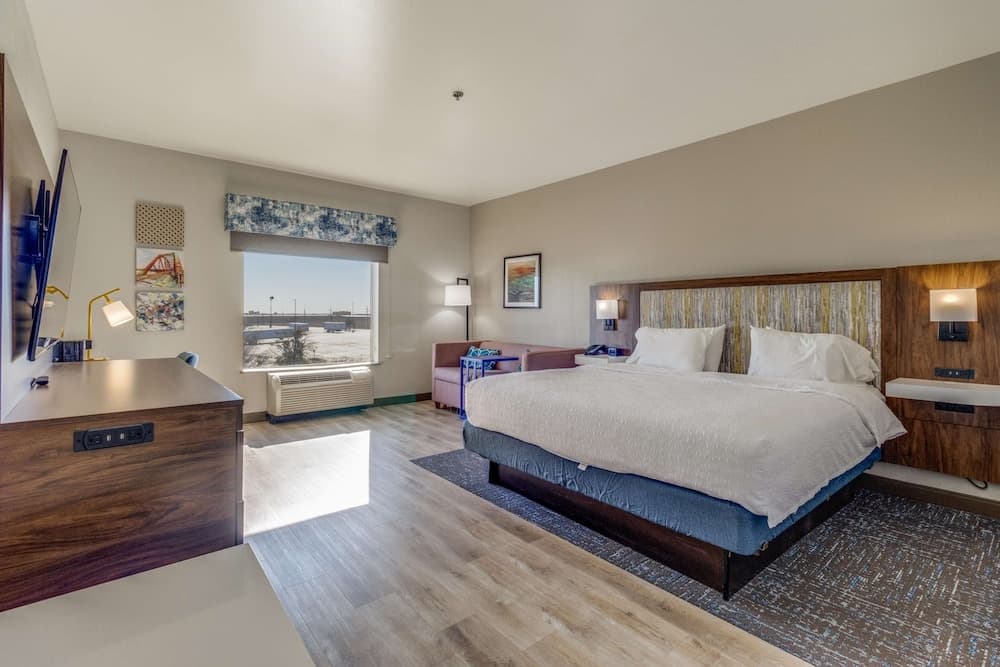 Hampton Inn & Suites Gainesville property views in Gainesville, TX — gallery photo 3
