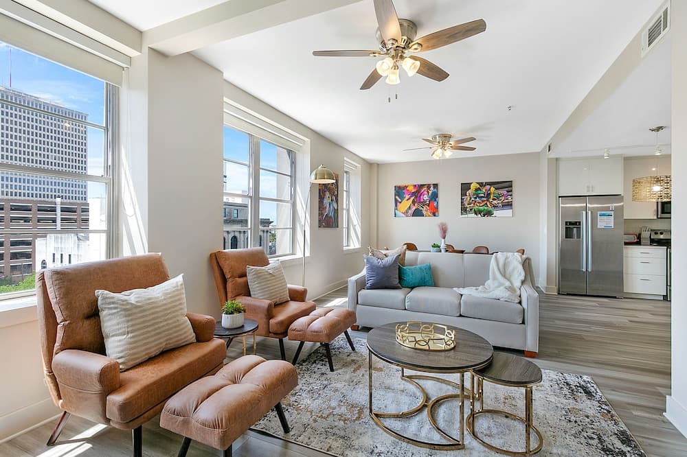 Exquisite 4 BR Condo in New Orleans interior in New Orleans, LA — gallery photo 2