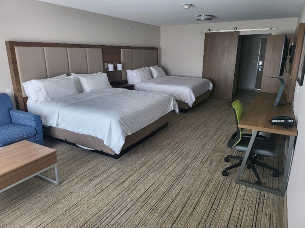Holiday Inn Express & Suites Canon City by IHG property views in Canon City, CO — gallery photo 3