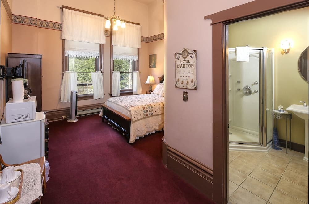 Palace Hotel Port Townsend property views in Port Townsend, WA — gallery photo 3