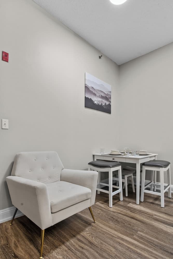 Crown New Haven Hotel At Yale gallery photo in New Haven, CT — image 24