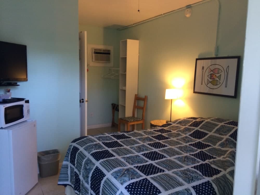 Seafarer Key Largo interior in Key Largo, FL — gallery photo 2
