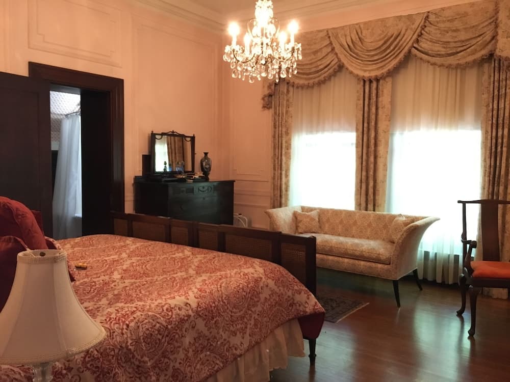 The Inn at Irwin Gardens gallery photo in Columbus, IN — image 6