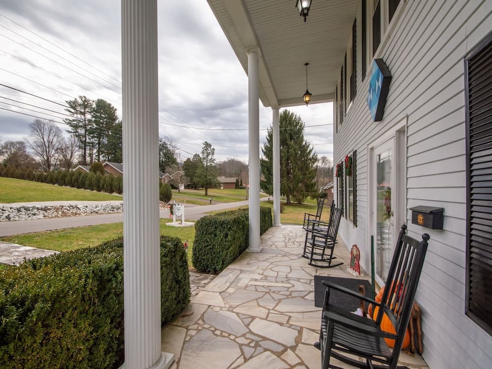 Terrell House B&B featured exterior or lobby in Burnsville, NC — similar hotel