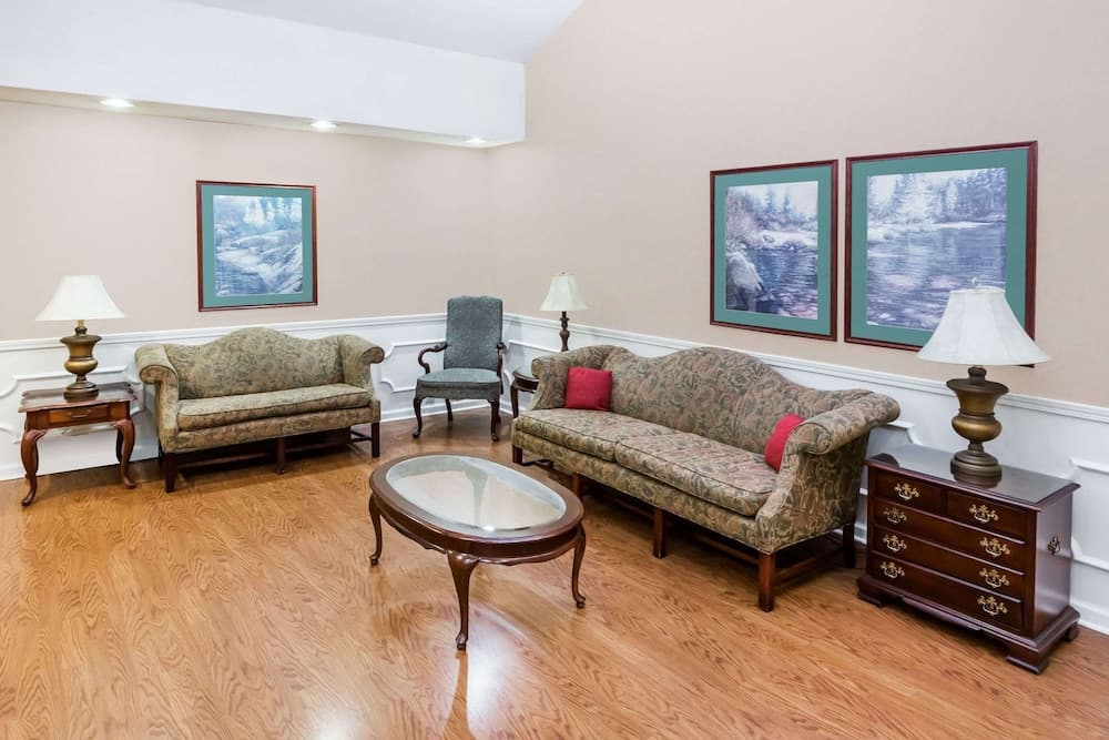 Baymont by Wyndham Grenada property views in Grenada, MS — gallery photo 3