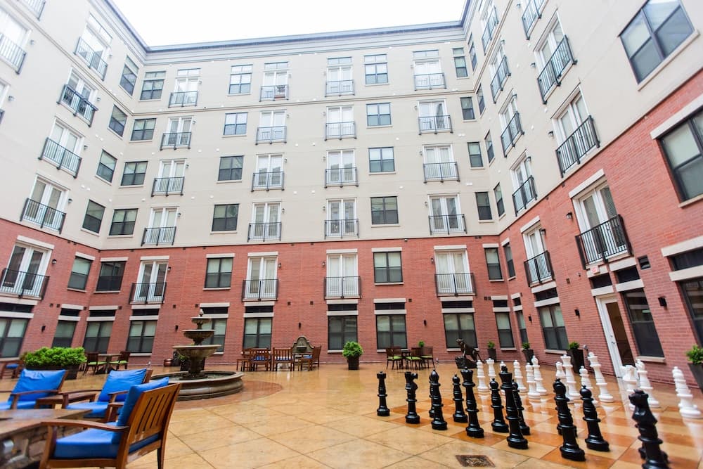 Kasa Central West End St. Louis featured exterior or lobby in St. Louis, MO — similar hotel