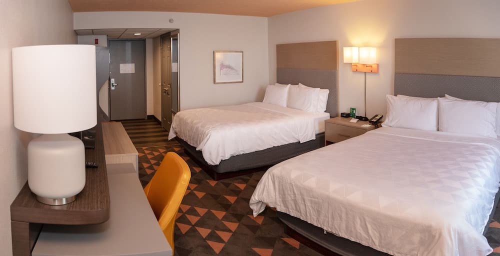 Wyndham Houston Hobby Airport interior in Houston, TX — gallery photo 2