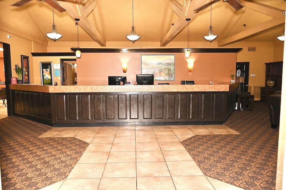 Fortune Inn And Suites Newport interior in Newport, AR — gallery photo 2