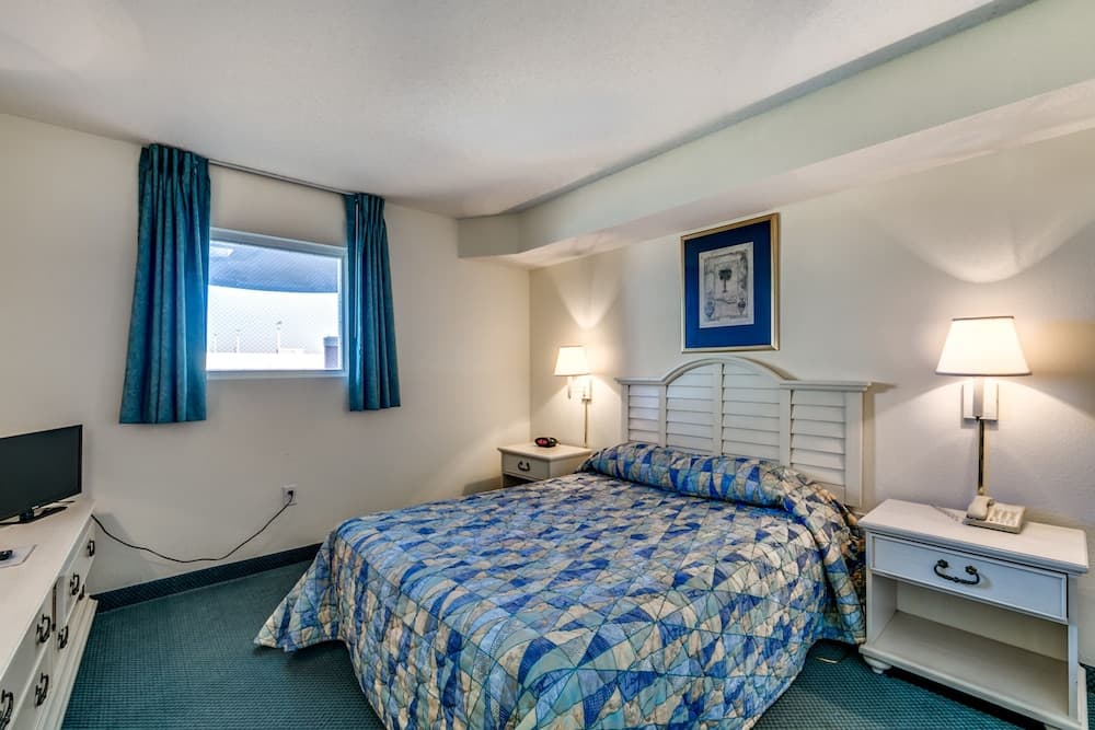 Bay Watch Resort - by Vacasa gallery photo in Myrtle Beach, SC — image 25