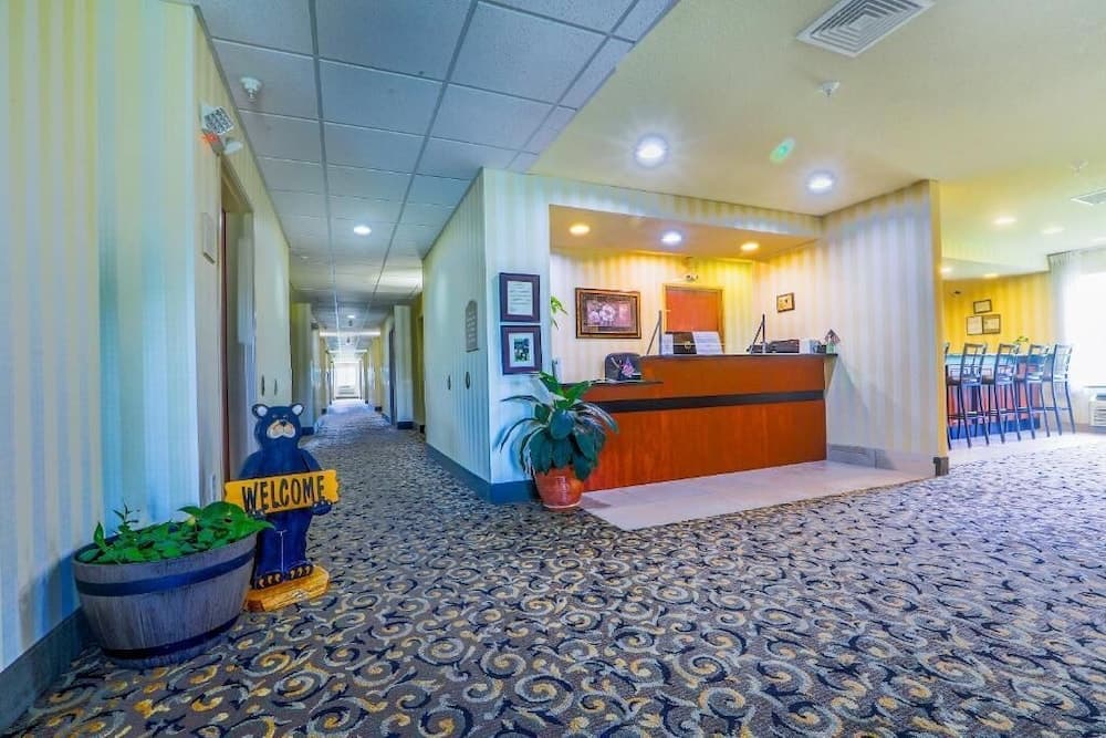 The Evansville Inn interior in Evansville, WI — gallery photo 2