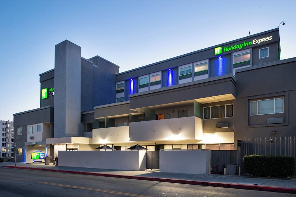 Holiday Inn Express & Suites Los Angeles Downtown West by IHG featured exterior or lobby in Los Angeles, CA — similar hotel