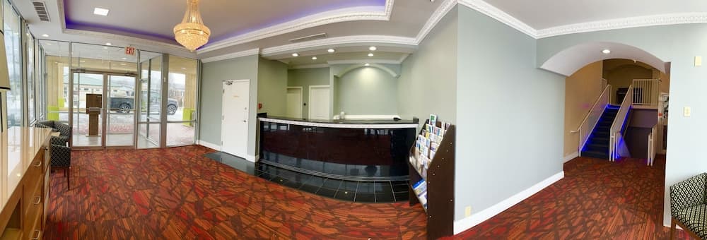 Hotel M Morgantown - WVU Area interior in Morgantown, WV — gallery photo 2