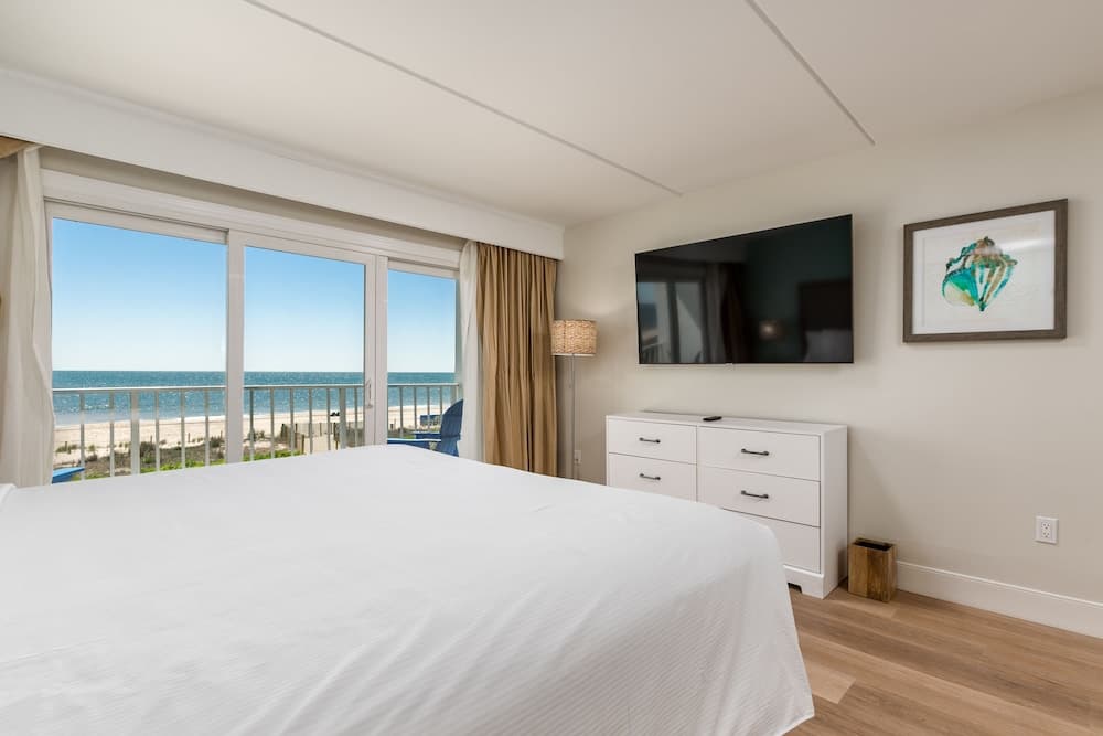 Princess Royale Oceanfront Resort property views in Ocean City, MD — gallery photo 3