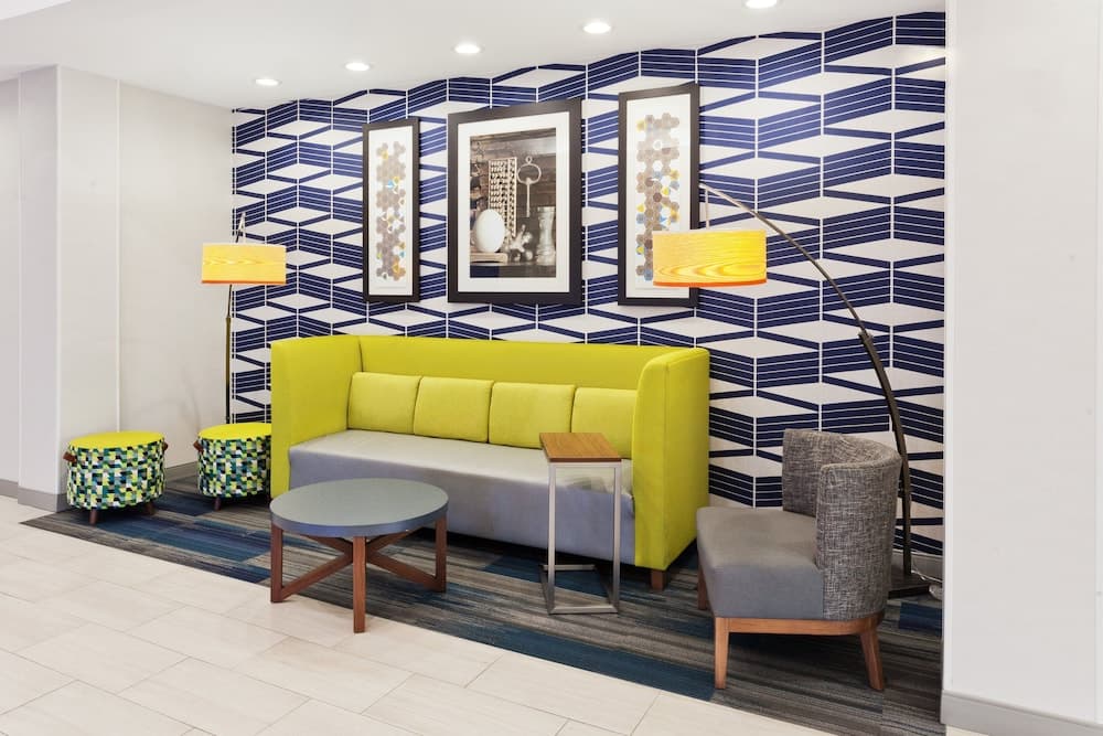 Holiday Inn Express Hotel & Suites Montgomery E - Eastchase by IHG interior in Montgomery, AL — gallery photo 2