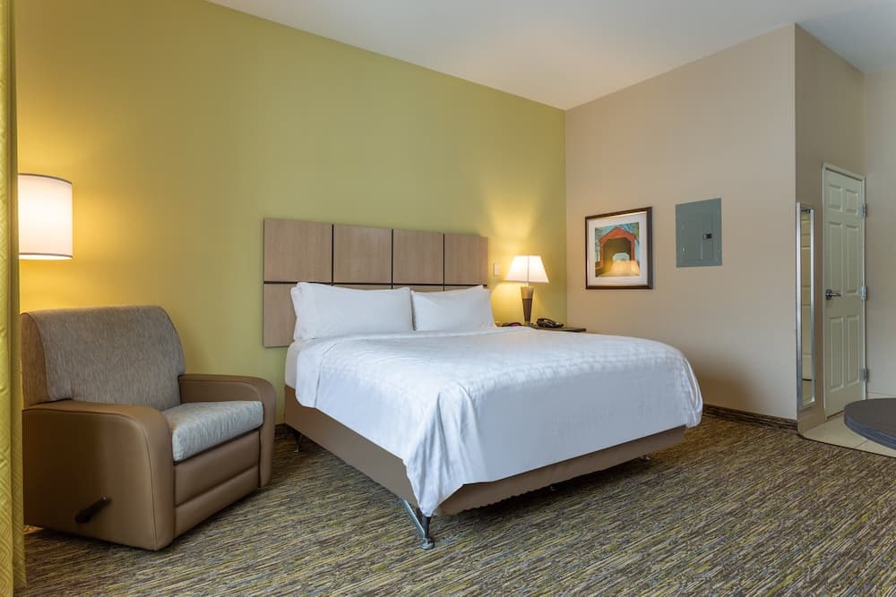 Candlewood Suites Airport by IHG property views in South Bend, IN — gallery photo 3