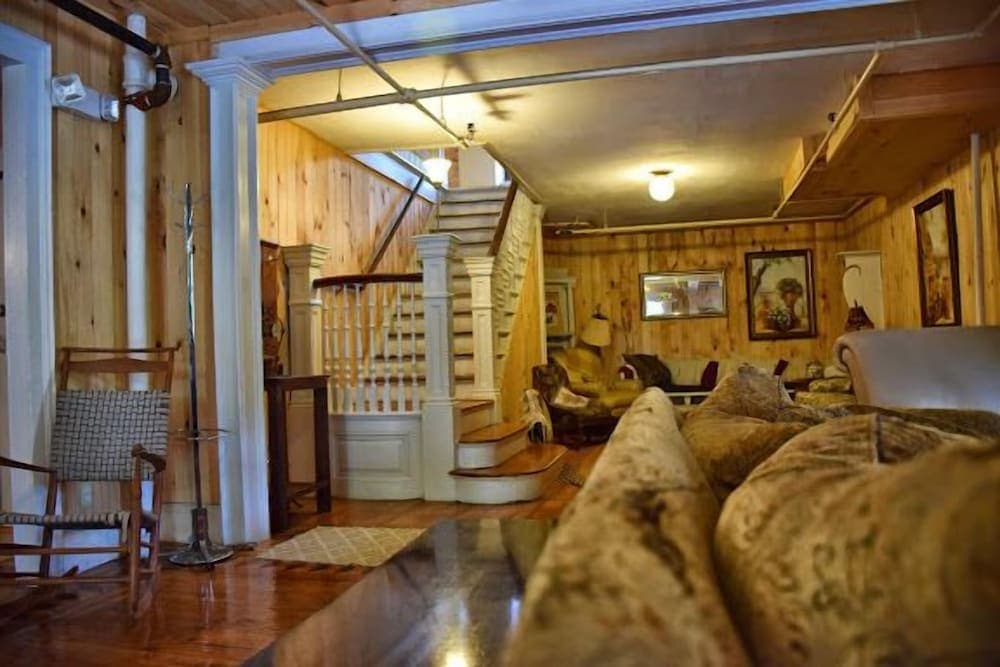 The Baseball Hotel gallery photo in Richfield Springs, NY — image 135