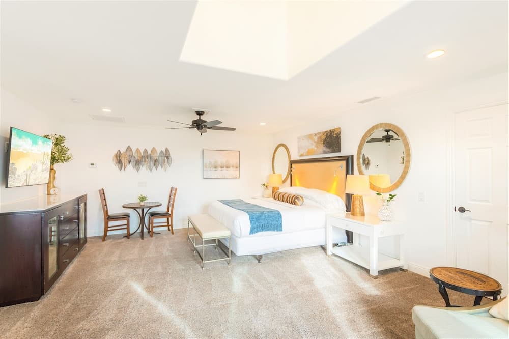 Villa Inn-Adult Only- Temecula Wine Country interior in Temecula, CA — gallery photo 2