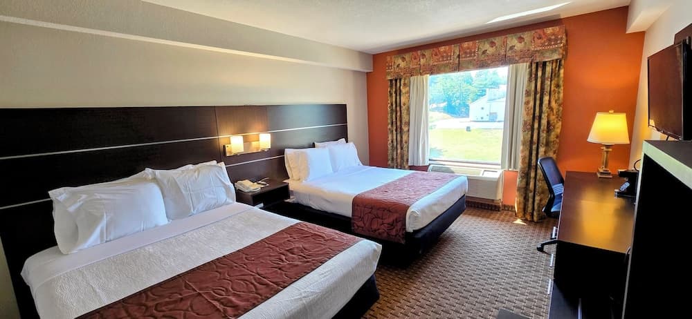 Grand Plaza Hotel & Conference Center property views in Branson, MO — gallery photo 3